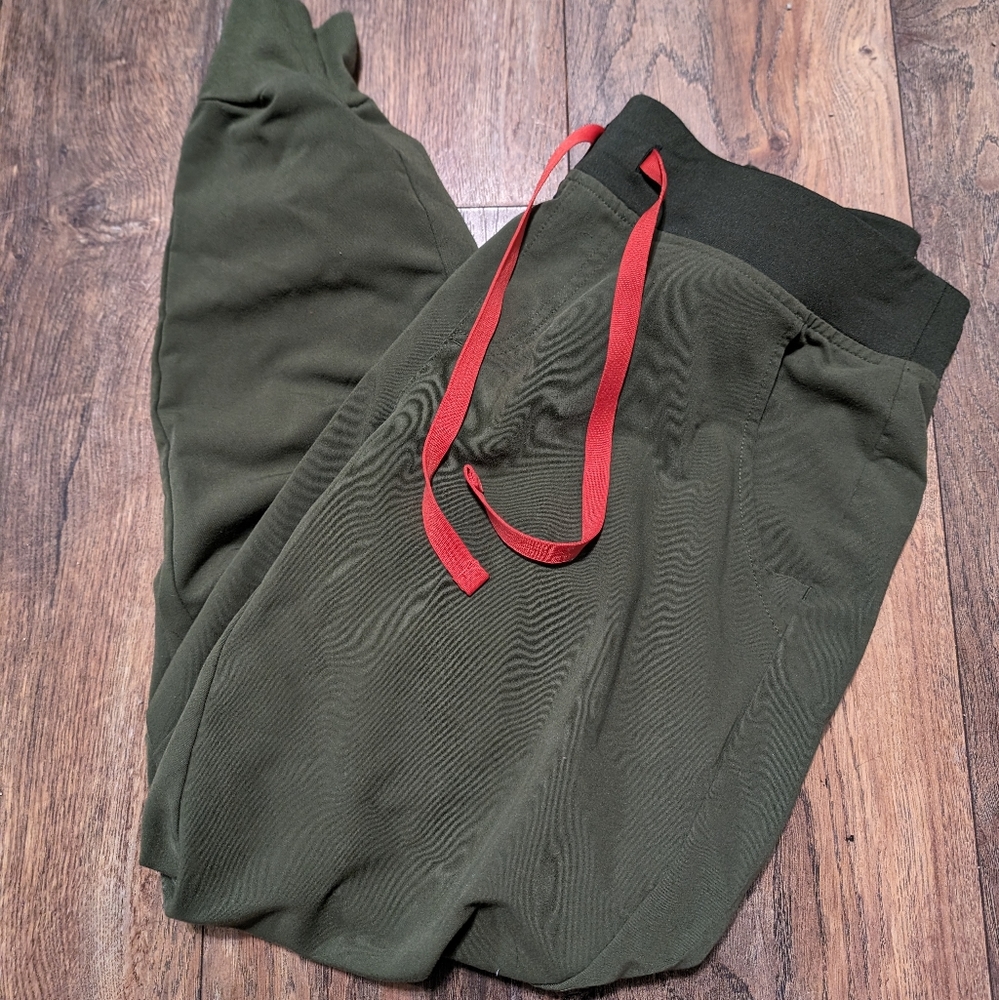 Figs Zamora Scrub Pants Dark Olive Size Medium P